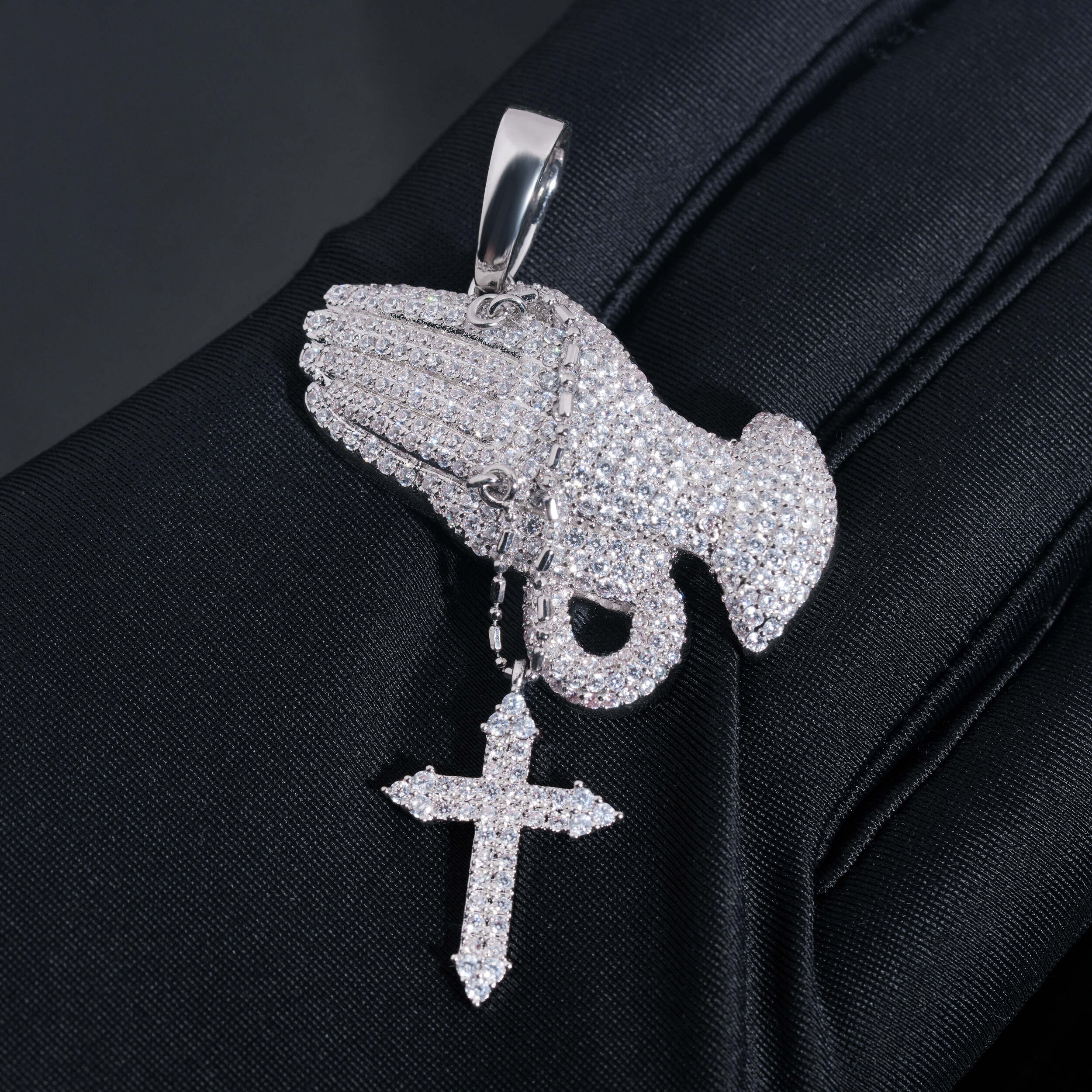 Iced Out Hip Hop Pendant Praying Hands