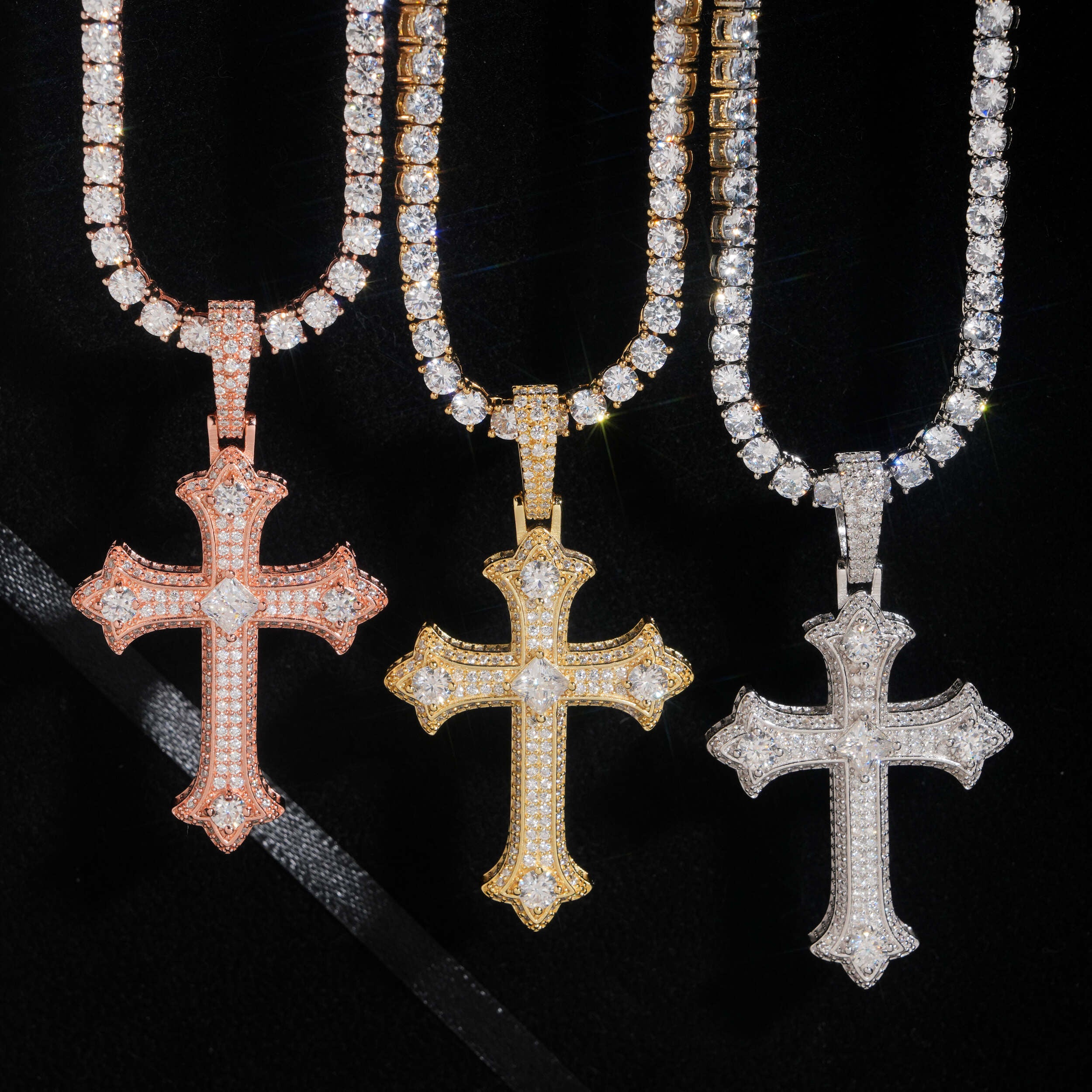 Iced Out Men Cross Pendant With Cubic Zirconia