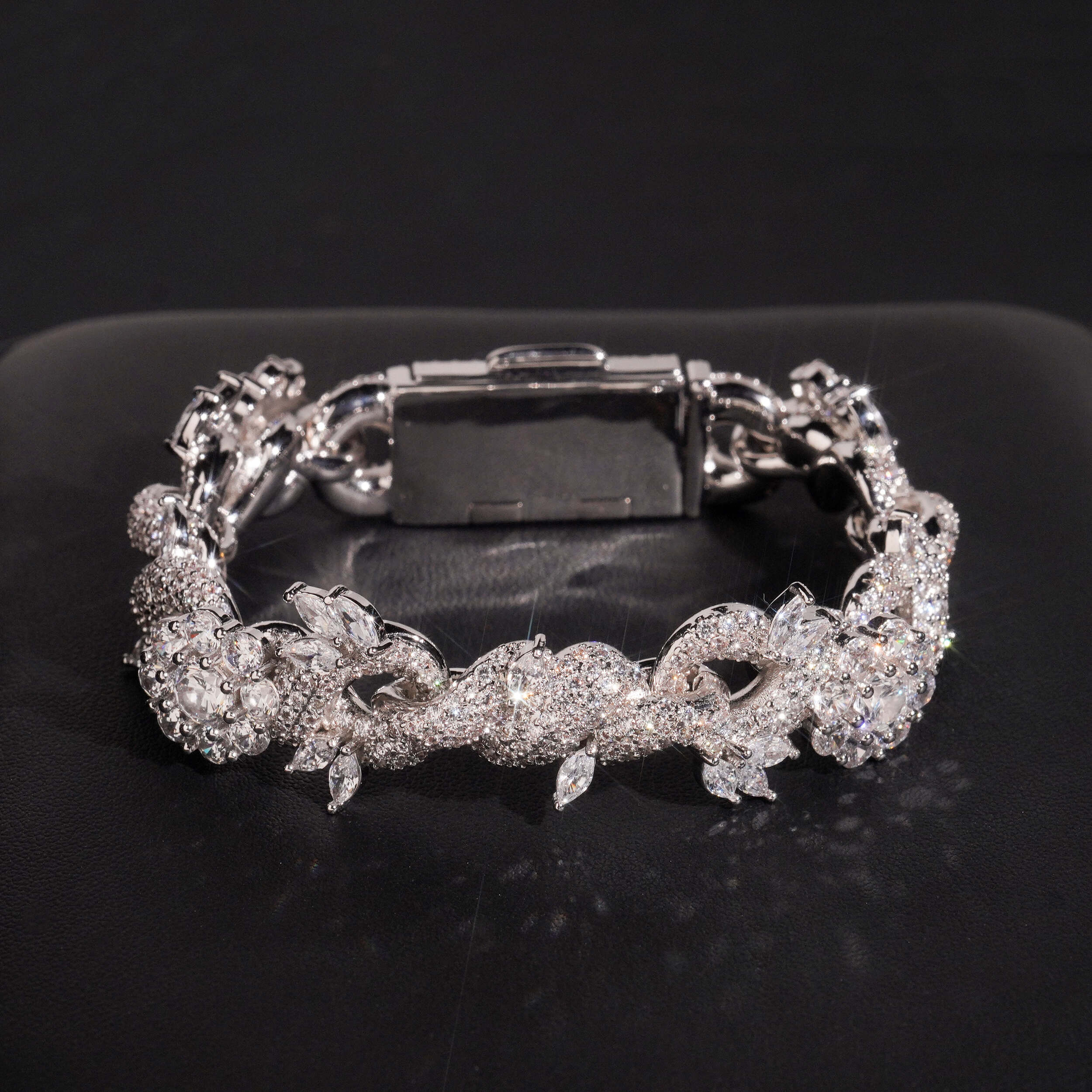 15MM Flower Infinity Link Men Bracelet Iced Out Hip Hop Style