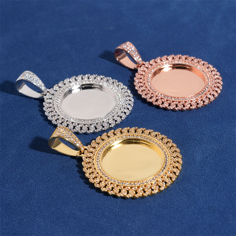 Cuban Frame Circle Photo Memory Pendant