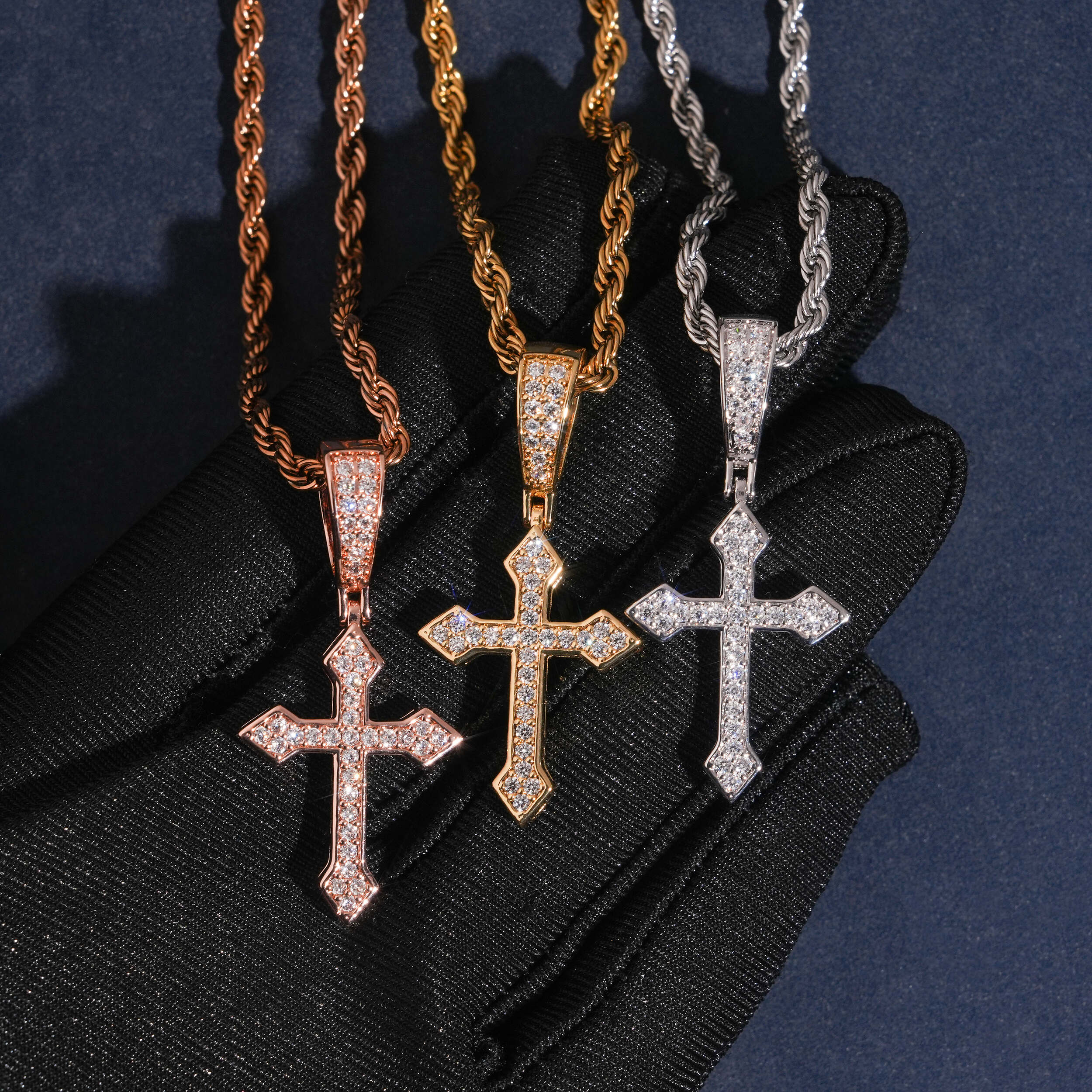 Classic Design Cross Pendant Charm For Unisex