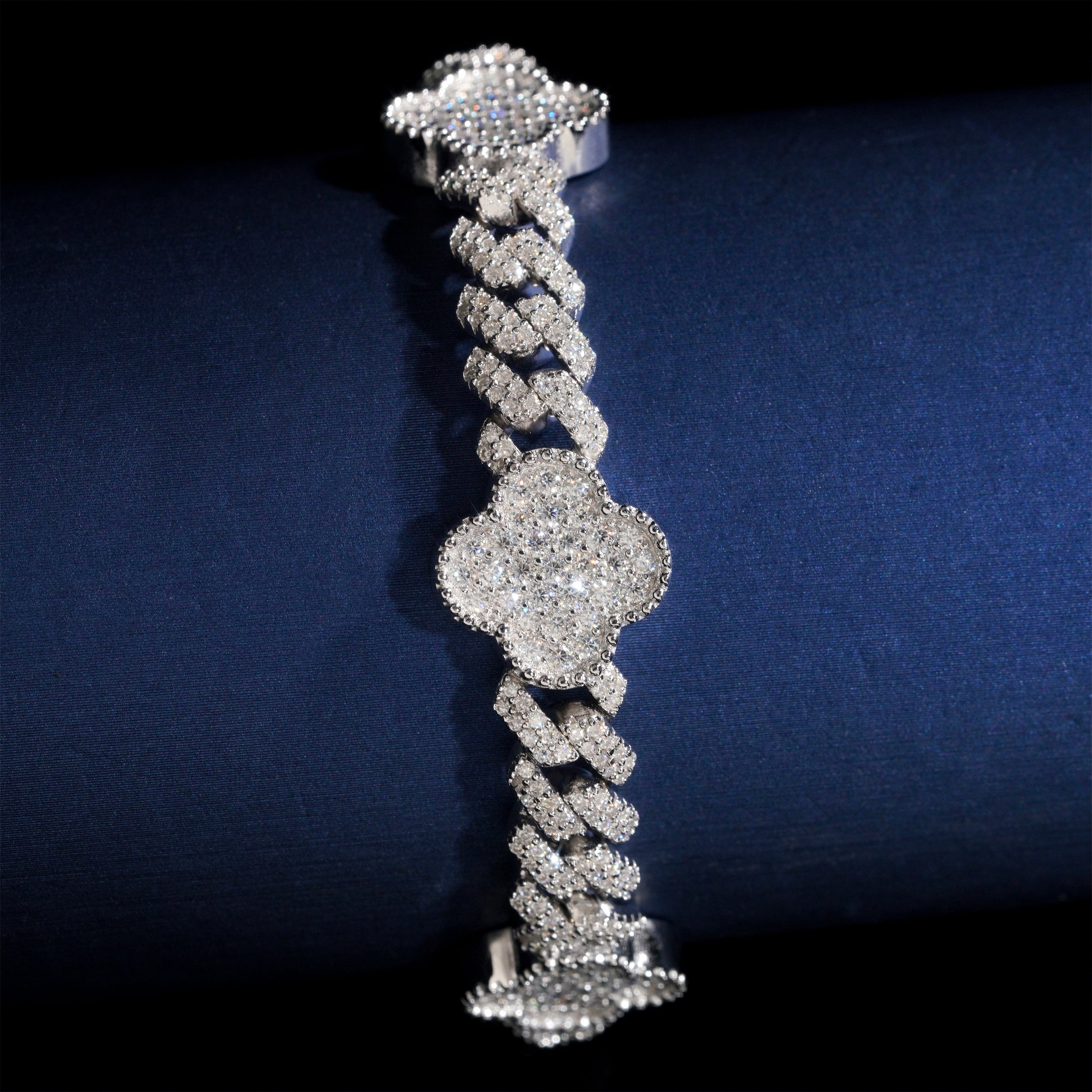 Stylish Hot Sell Iced Out 8MM Clover Cuban Link Bracelet