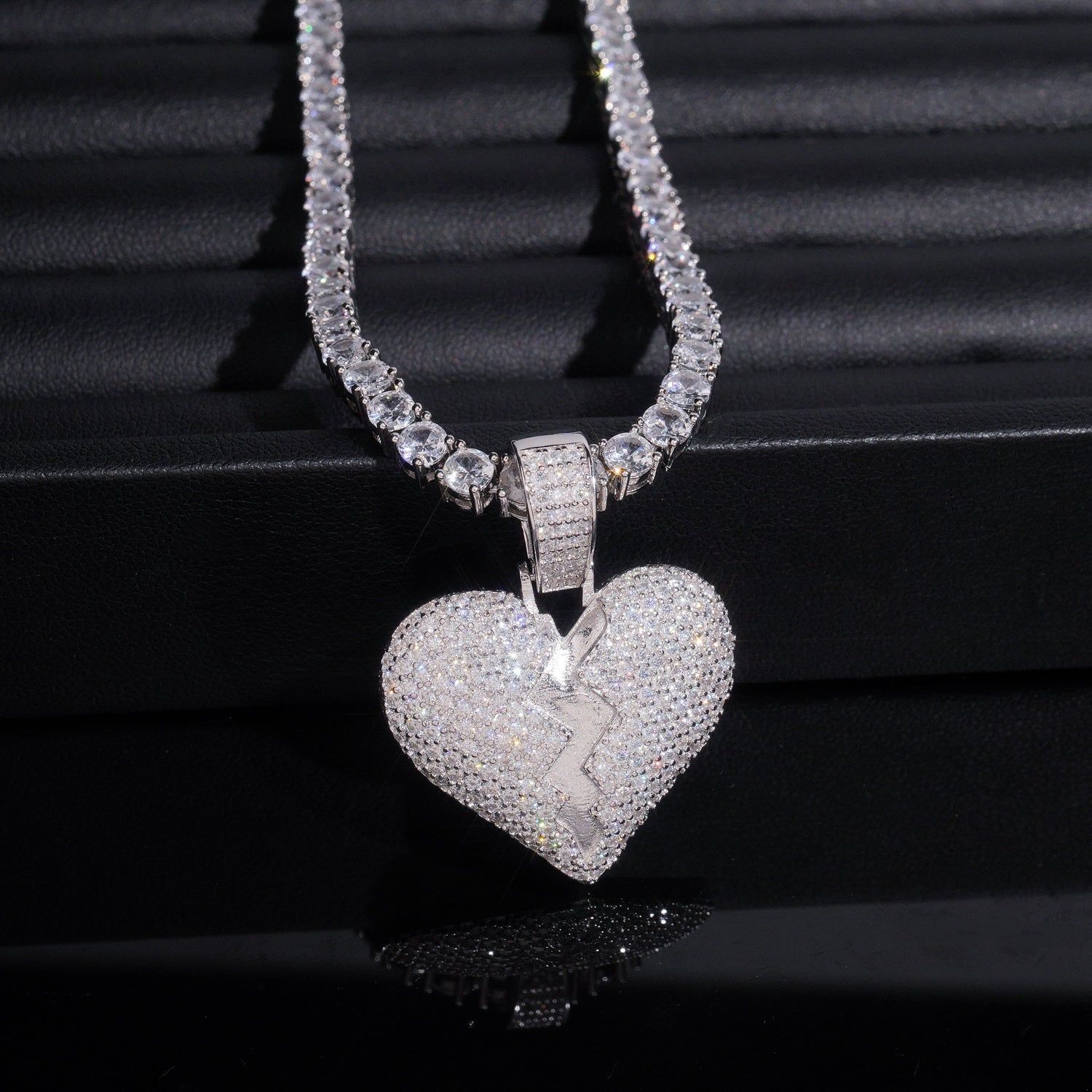 Iced Out Cubic Zirconia Hip Hop Broken Heart Pendant