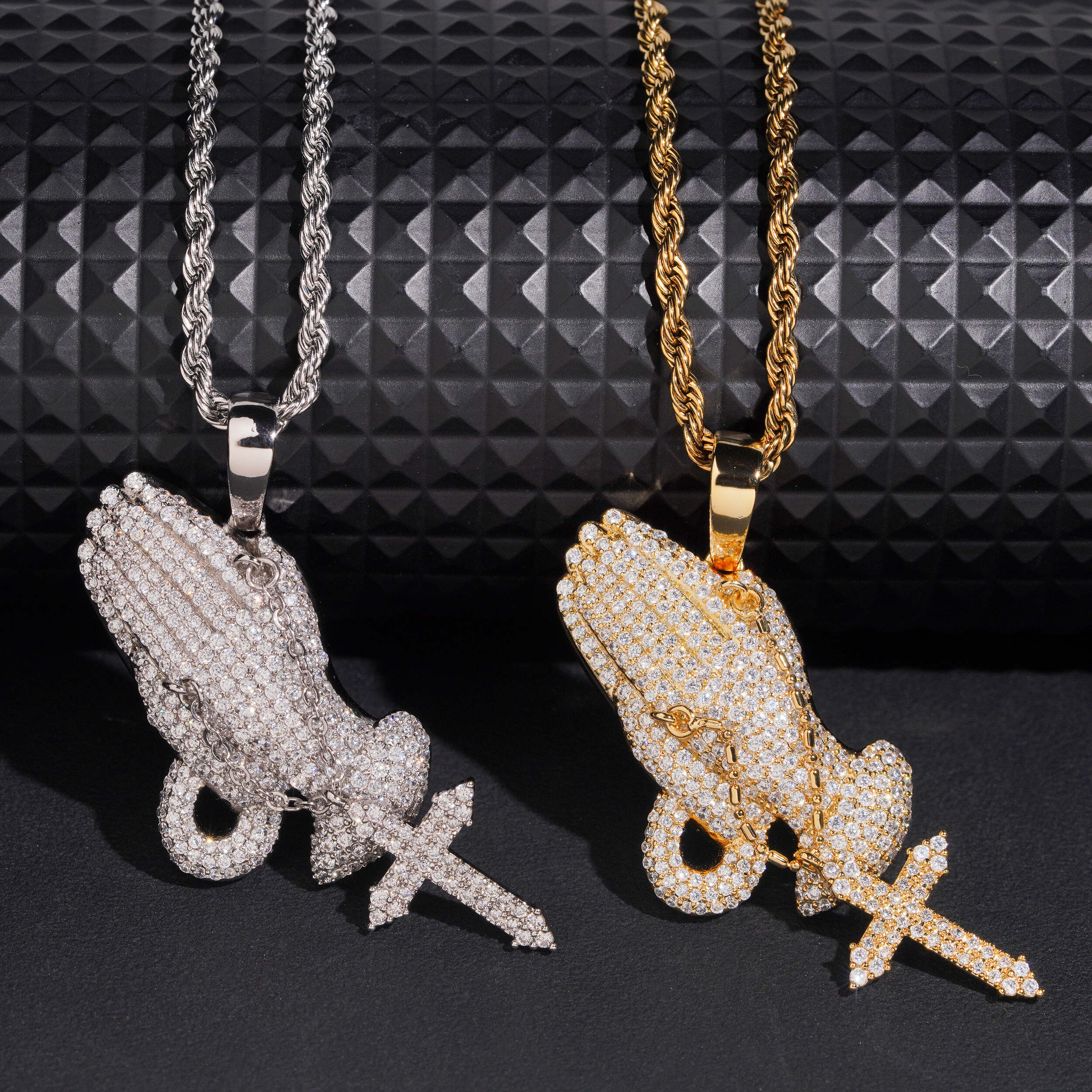 Iced Out Hip Hop Pendant Praying Hands