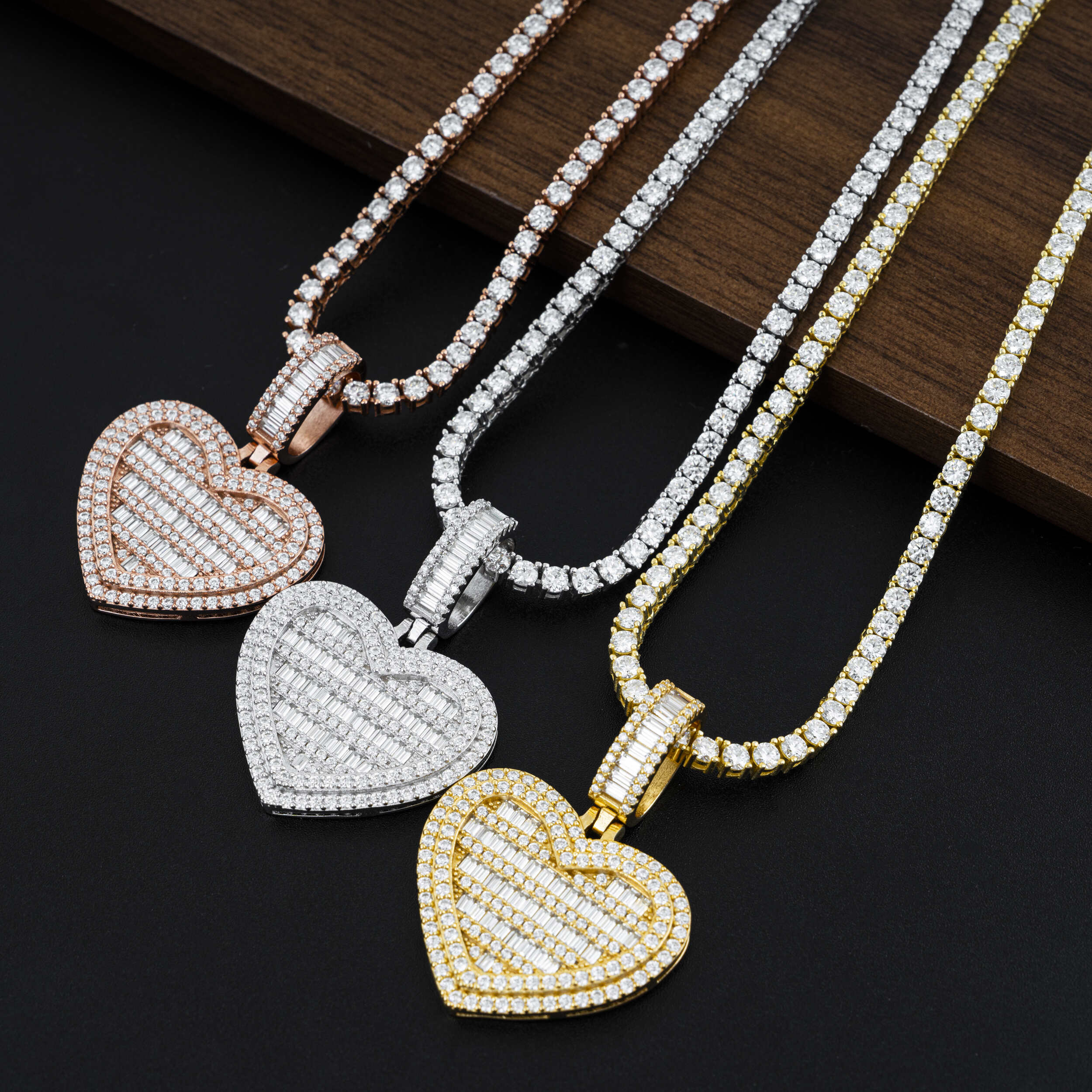 Stylish Baguette Diamond Heart Shaped Pendant For Unisex