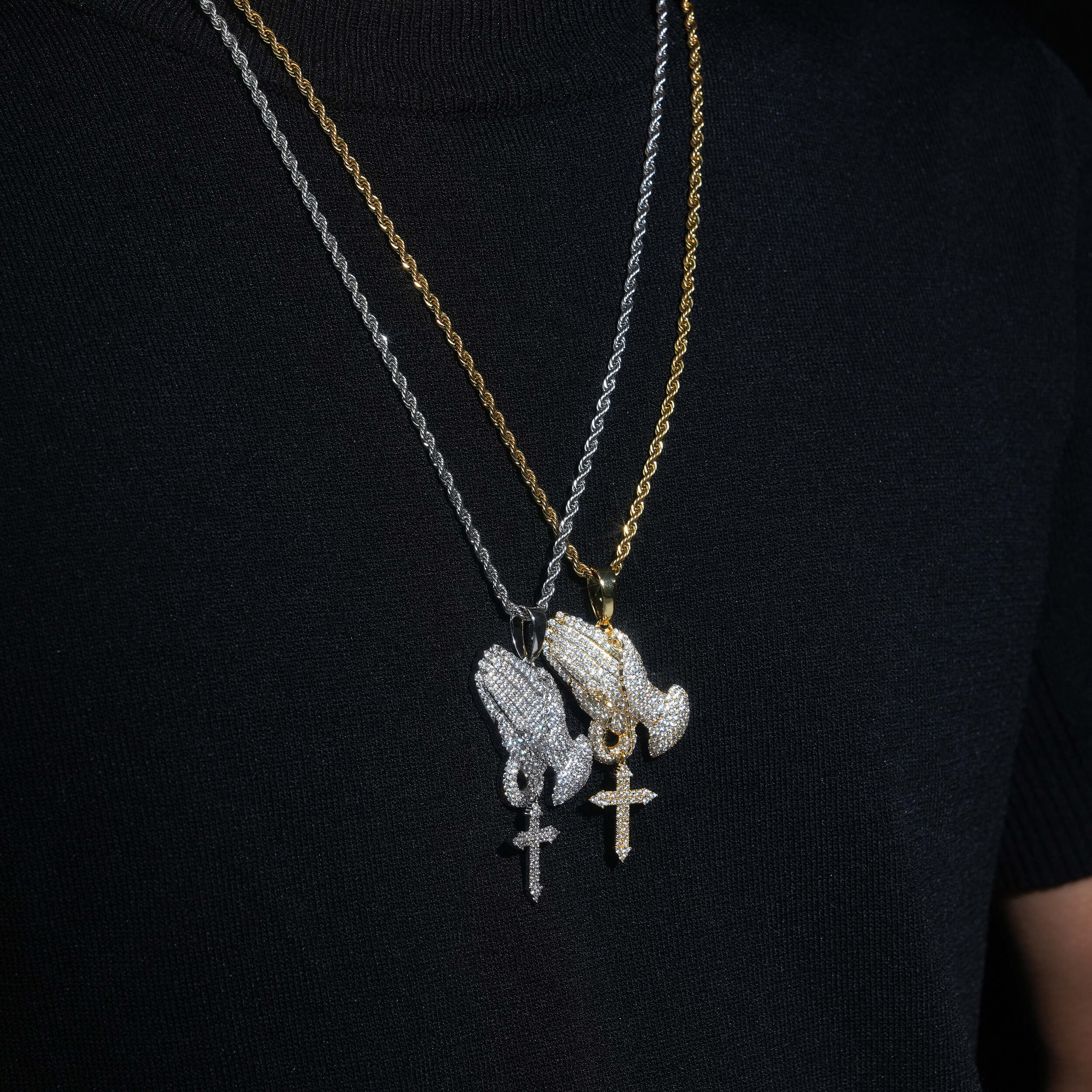 Iced Out Hip Hop Pendant Praying Hands