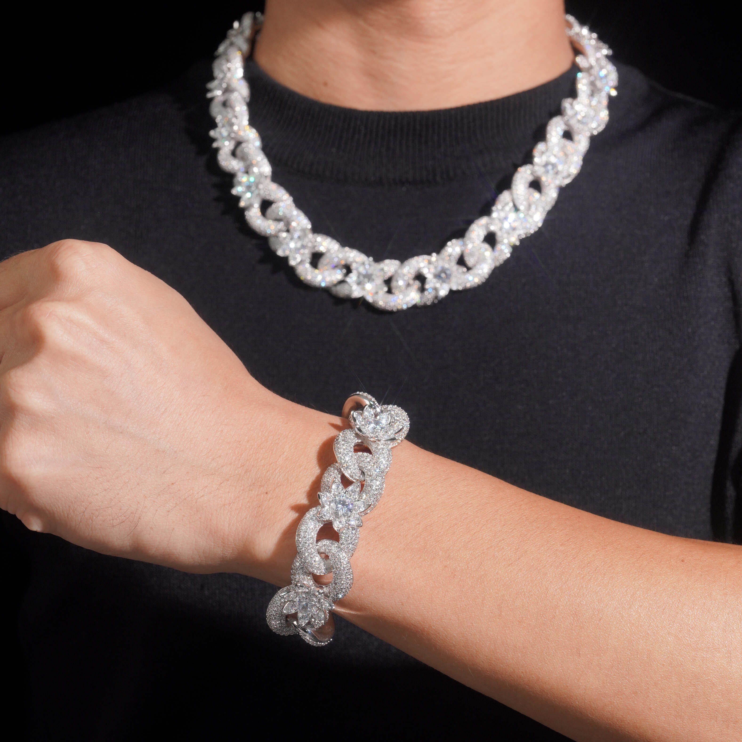 Iced Out 18MM Flower Infinity Link Bracelet For Men