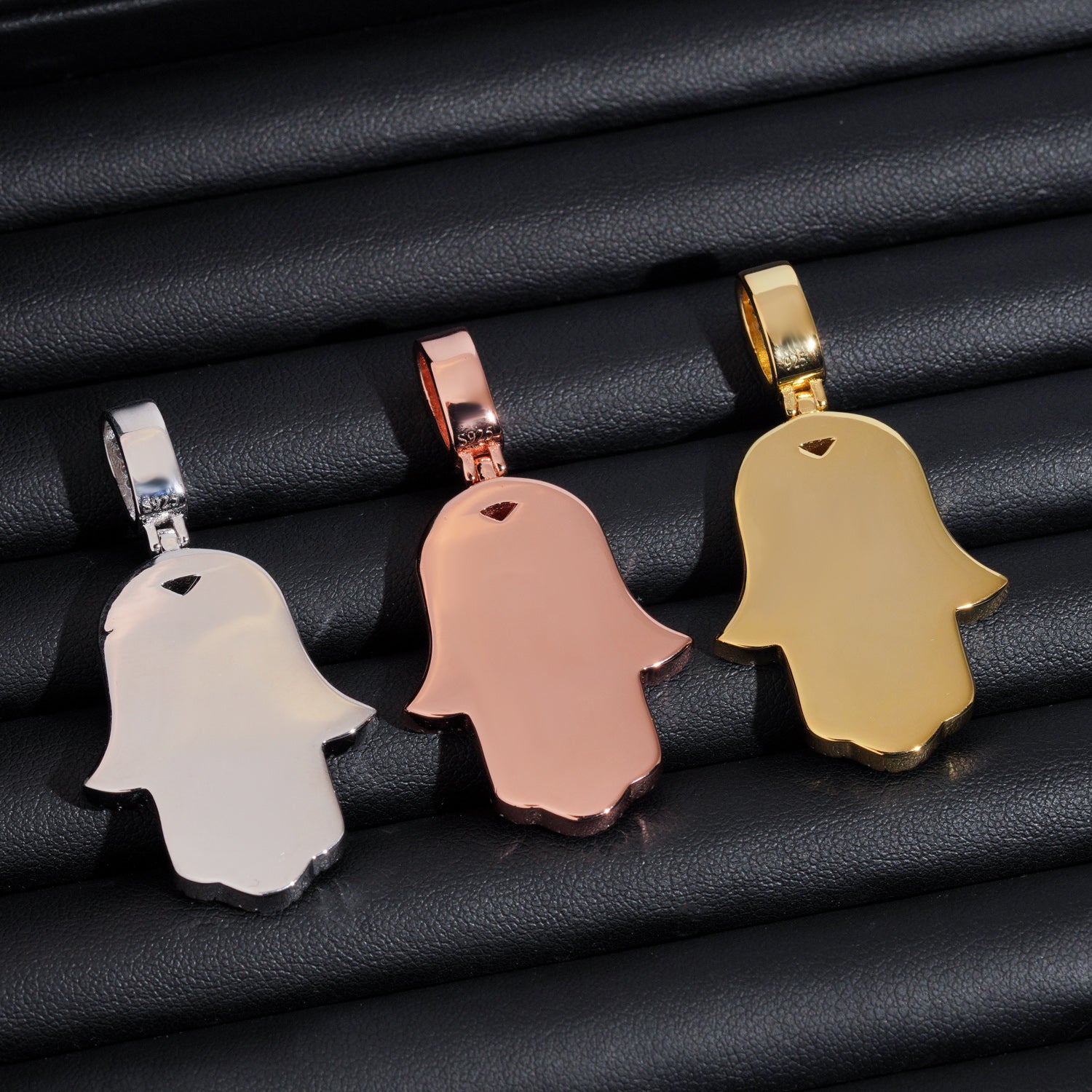 Street Fashion Iced Out Cz Jewelry Hamsa Pendant For Unisex